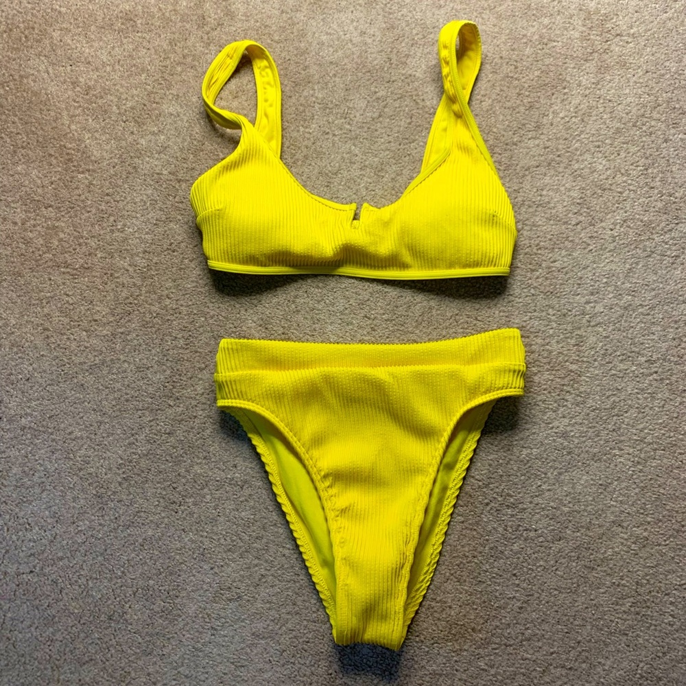 Hollister High Waisted Bikini